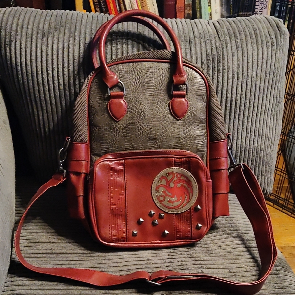 Red and Brown Shoulder Bag with Versatile Design